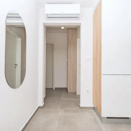 Apartman Lovric *
