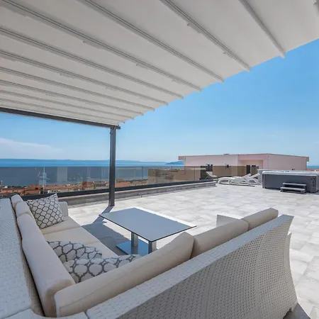 Lovric * Макарська