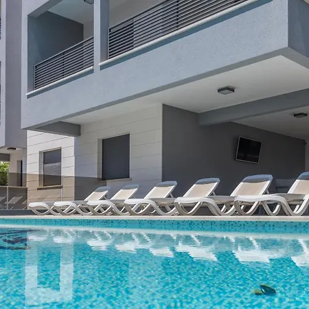 Апартаменты Lovric